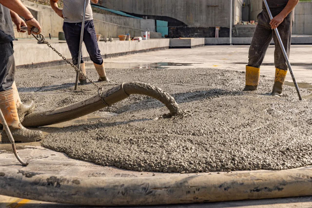 Concrete pour with insulated blankets in cold New York weather